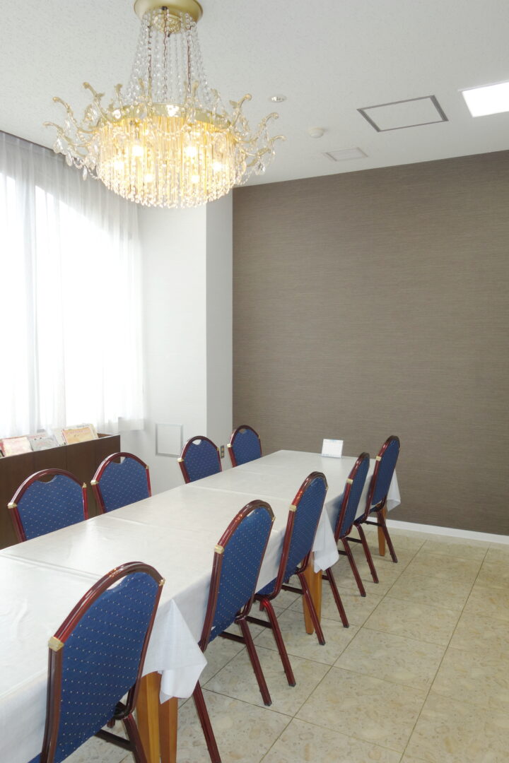 小室寺院 待合室２