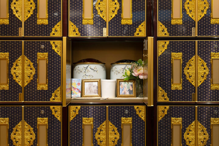 2名様用個別壇 [ 横置型 特別壇]（ステンドグラス横側）1